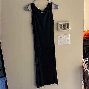 Portrait Black Sleeveless Dress